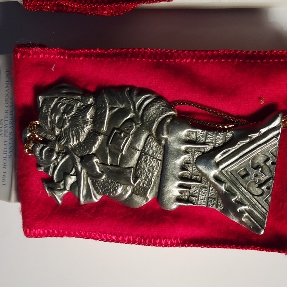 Avon 5 Christmas ornaments - Picture 2 of 9